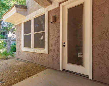 15221 N Clubgate Drive - Photo Thumbnail 25