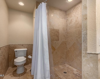 15221 N Clubgate Drive - Photo Thumbnail 19