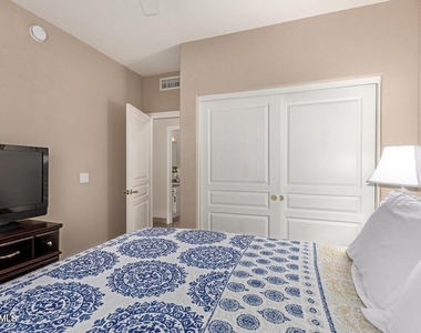 15221 N Clubgate Drive - Photo Thumbnail 22