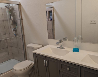 306 E Ludlow Drive - Photo Thumbnail 10