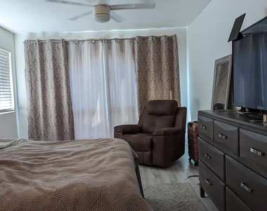 306 E Ludlow Drive - Photo Thumbnail 12