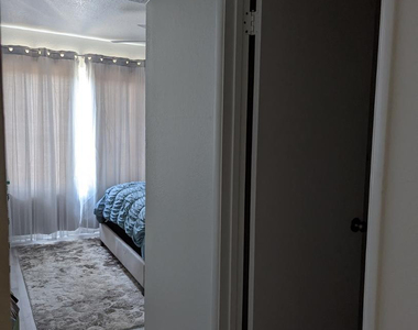 306 E Ludlow Drive - Photo Thumbnail 22