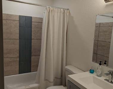 306 E Ludlow Drive - Photo Thumbnail 21