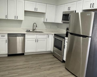830 E Turney Avenue - Photo Thumbnail 8