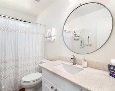 8742 E San Daniel Drive - Photo Thumbnail 27