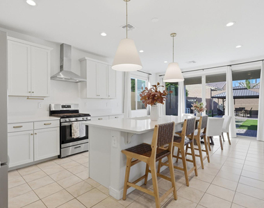 20234 W Turney Avenue - Photo Thumbnail 8