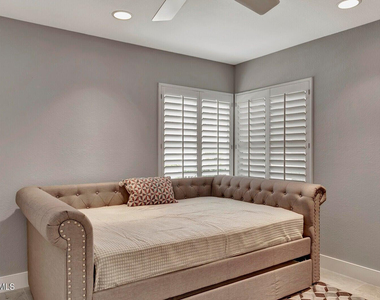 7773 E Stallion Road - Photo Thumbnail 25