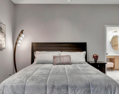 7773 E Stallion Road - Photo Thumbnail 16
