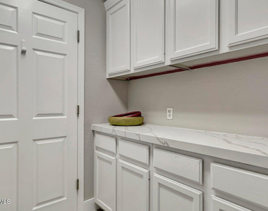 7773 E Stallion Road - Photo Thumbnail 27