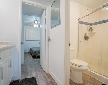 5525 E Thomas Road - Photo Thumbnail 15