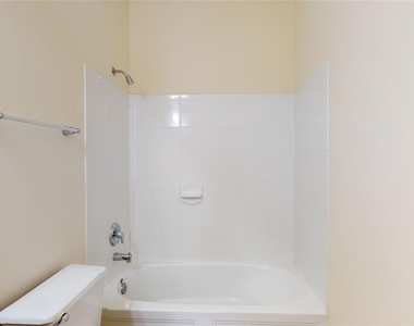 3918 E Auden Circle - Photo Thumbnail 12