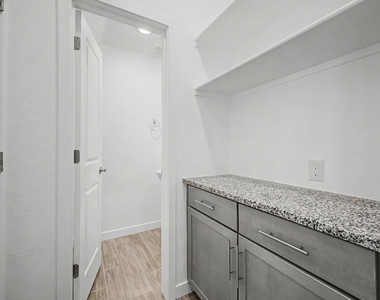 8232 E University Drive - Photo Thumbnail 29