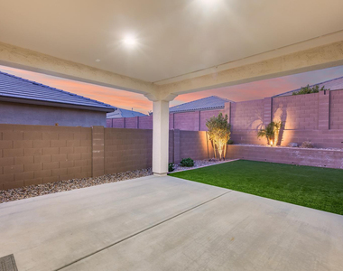 7308 W Tombstone Trail - Photo Thumbnail 40