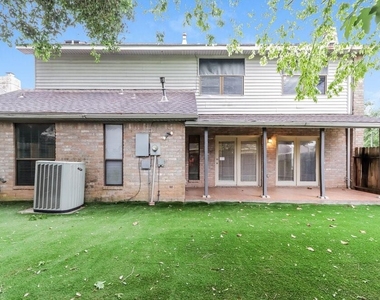 3910 Cedar Valley Drive - Photo Thumbnail 14