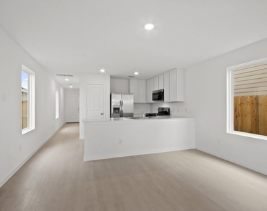 18262 Via Aurelia Drive - Photo Thumbnail 5