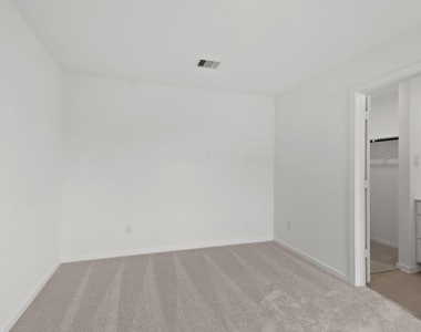 18262 Via Aurelia Drive - Photo Thumbnail 10