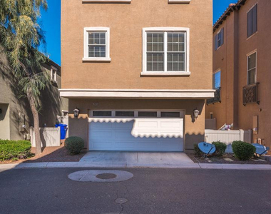 1628 E Canyon Creek Drive - Photo Thumbnail 1