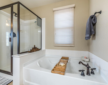 1628 E Canyon Creek Drive - Photo Thumbnail 33