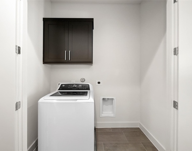2408 Gray Street - Photo Thumbnail 19