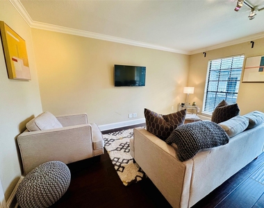 3402 Garrott Street - Photo Thumbnail 10