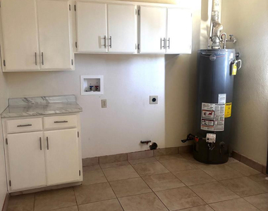 1738 N C Avenue - Photo Thumbnail 8