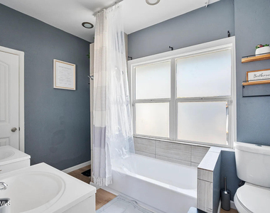 1632 E Adams Street - Photo Thumbnail 10