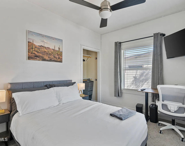 1632 E Adams Street - Photo Thumbnail 5