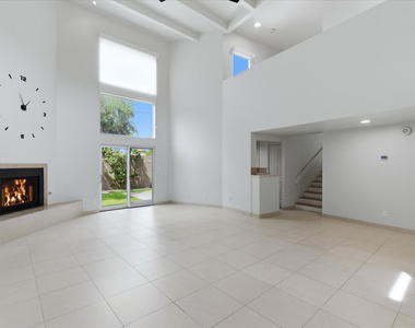 7209 E Mcdonald Drive - Photo Thumbnail 4