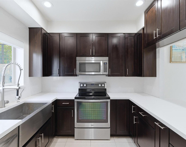 7209 E Mcdonald Drive - Photo Thumbnail 7