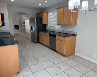 8565 W Tuckey - Photo Thumbnail 2
