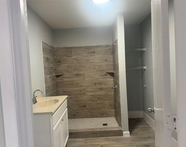 13929 Eagle Pass Street - Photo Thumbnail 5