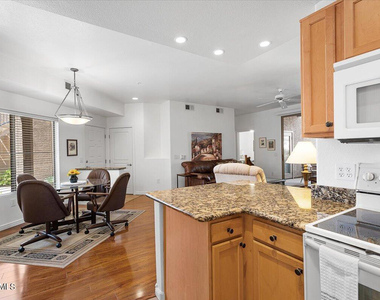 11680 E Sahuaro Drive - Photo Thumbnail 12