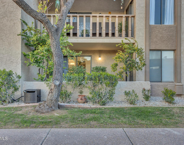 8649 E Royal Palm Road - Photo Thumbnail 36