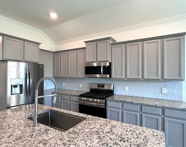 4826 Albany Ridge Lane - Photo Thumbnail 14