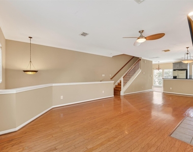 2804 Chenevert Street - Photo Thumbnail 21