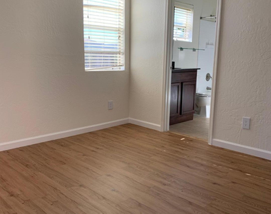 14145 N 92nd Street - Photo Thumbnail 14