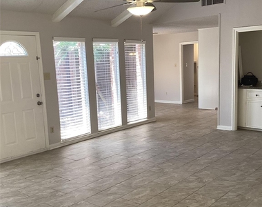 7818 Vickijohn Drive - Photo Thumbnail 22