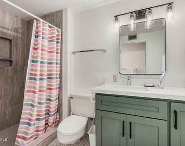 12930 W Seville Drive - Photo Thumbnail 48
