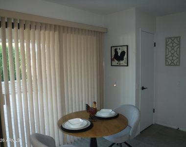 12930 W Seville Drive - Photo Thumbnail 6
