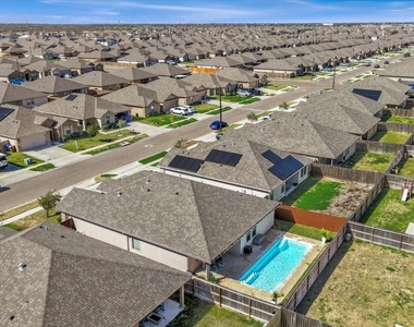 7826 Bullrider Drive - Photo Thumbnail 36