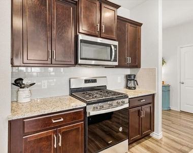 7826 Bullrider Drive - Photo Thumbnail 10