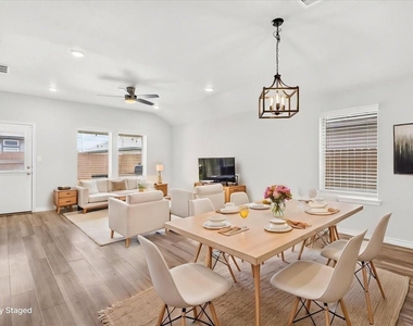 7826 Bullrider Drive - Photo Thumbnail 9