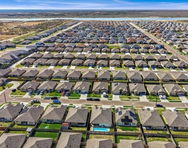 7826 Bullrider Drive - Photo Thumbnail 40