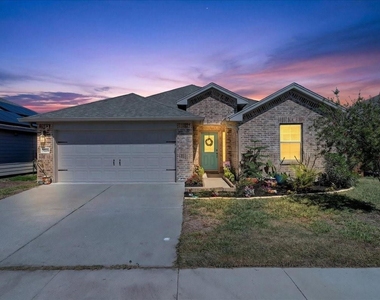 7826 Bullrider Drive - Photo Thumbnail 38