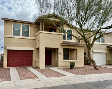 5911 S 35th Place - Photo Thumbnail 1