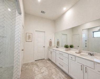 31630 Zoe Point Drive - Photo Thumbnail 12