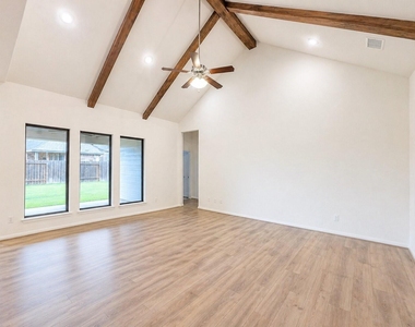 31630 Zoe Point Drive - Photo Thumbnail 9
