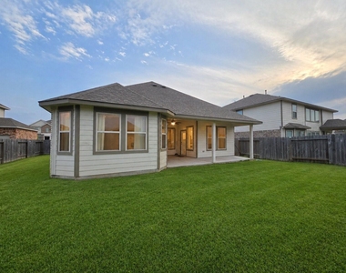 31630 Zoe Point Drive - Photo Thumbnail 20