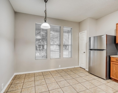 6331 Scotchwood Drive - Photo Thumbnail 6