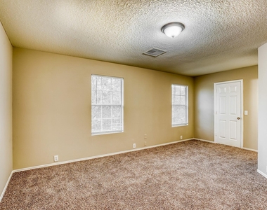 6331 Scotchwood Drive - Photo Thumbnail 11
